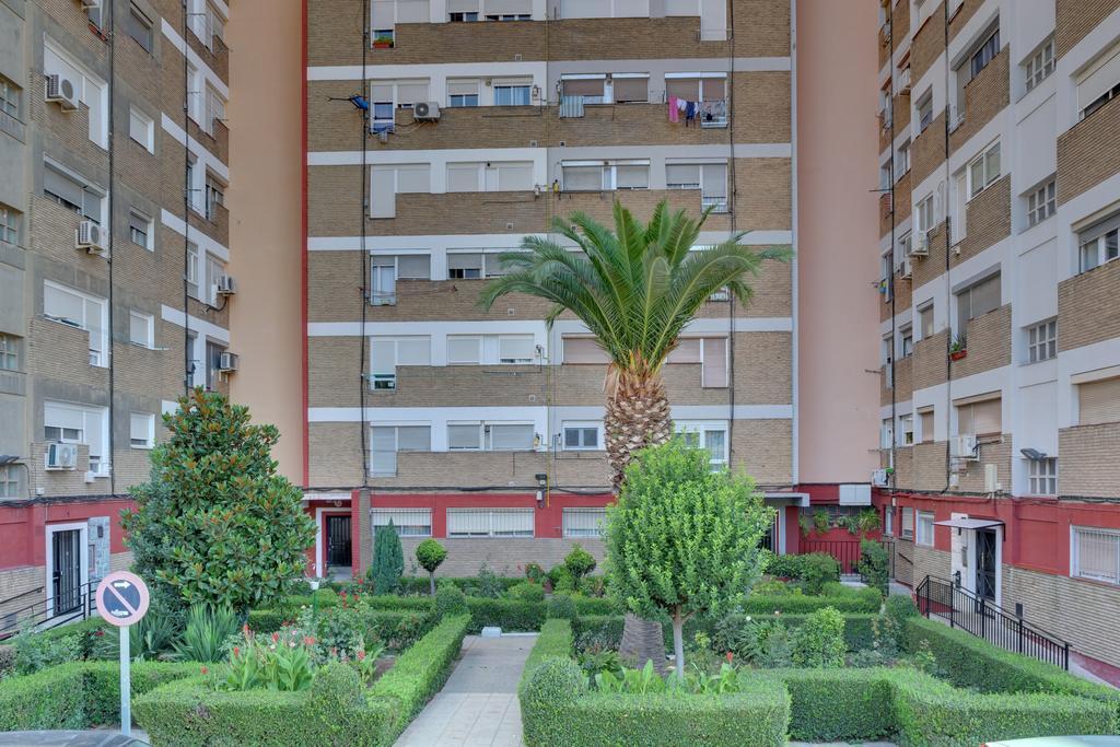 Apartamentos San Lazaro Zaragoza Eksteriør bilde