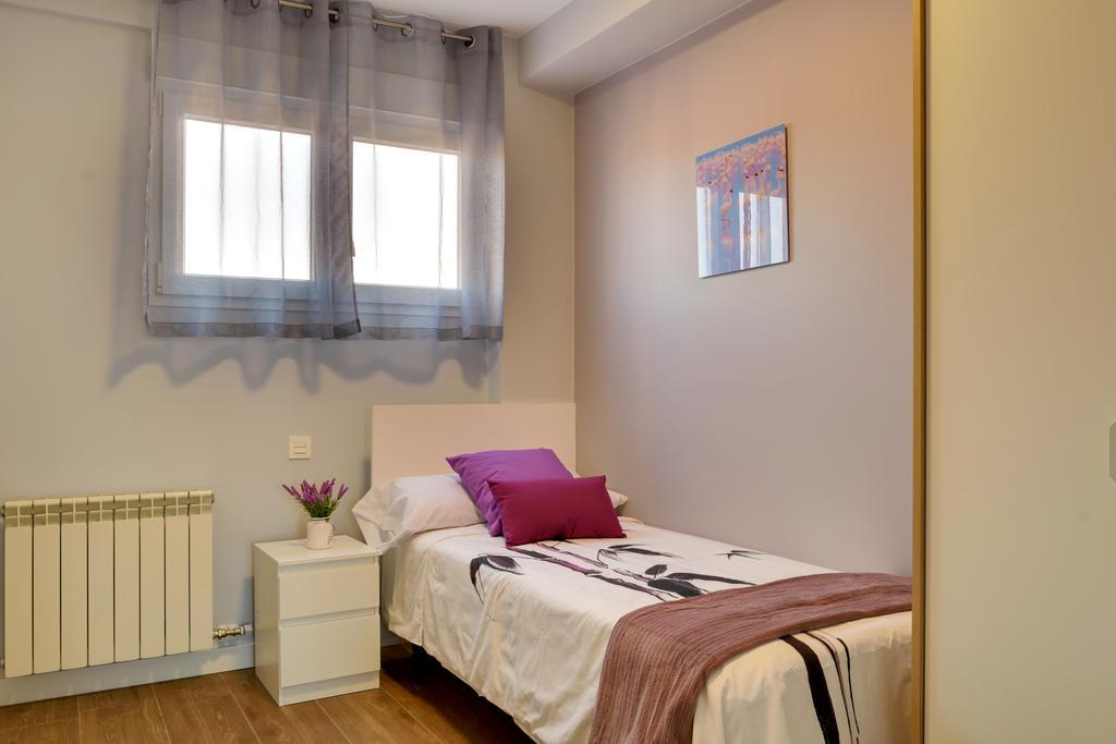 Apartamentos San Lazaro Zaragoza Rom bilde